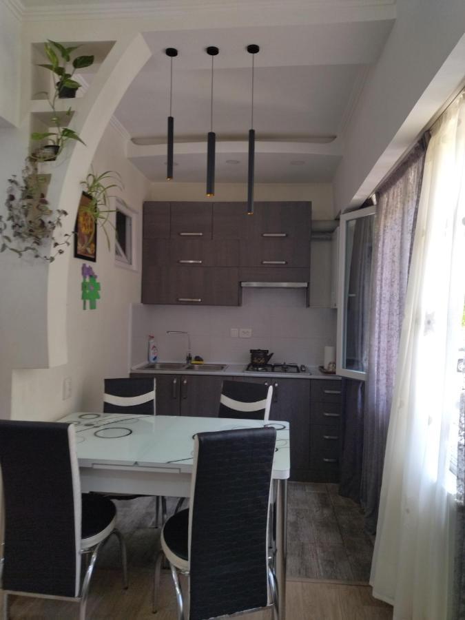 Apartment For You Тбилиси Екстериор снимка