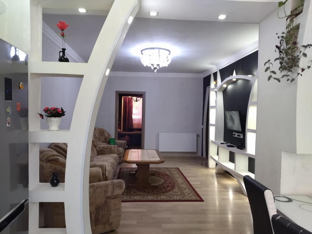 Apartment For You Тбилиси Екстериор снимка